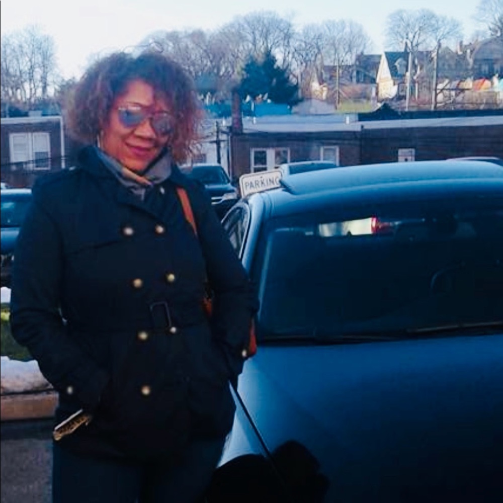 Meet your Posher, Myra